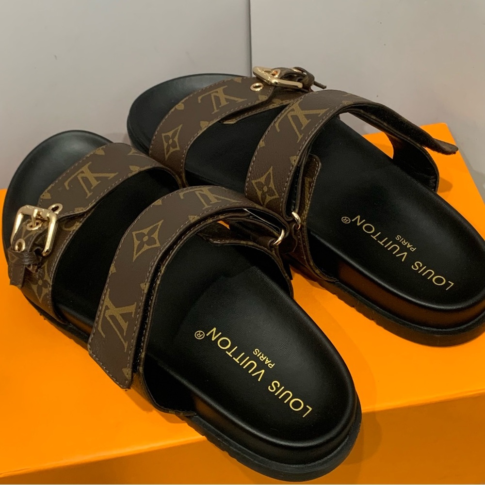 Louis Vuitton Women’s Sandals - Picture 2 of 6